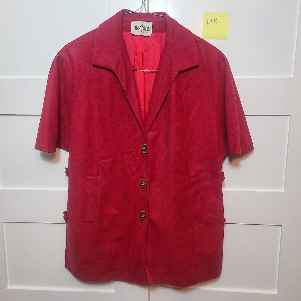 Vintage 1980's MJ Seattle Red Faux Duede Turnkey/ Twist Clasp Cape *CL